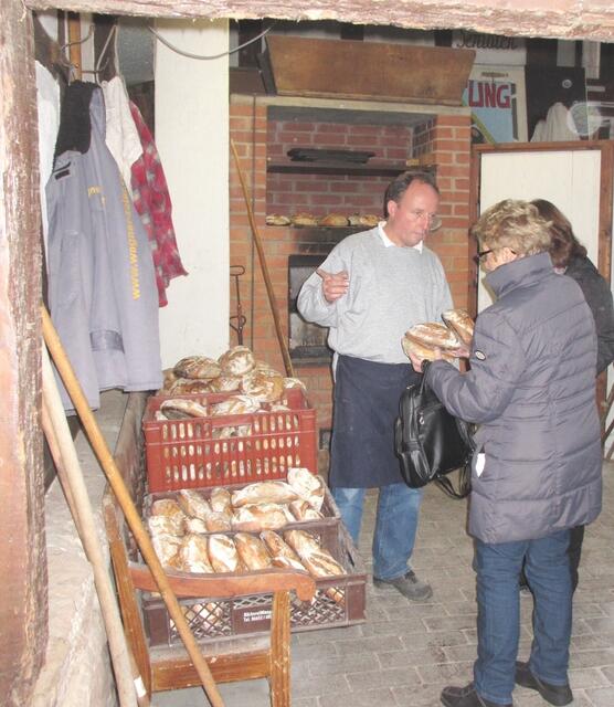 Frische Brote aus dem Backhaus.