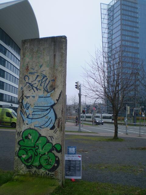 2. Dezember 2017: Bremer Aktion für Kinder am zweiten Berliner Mauer-Denkmal