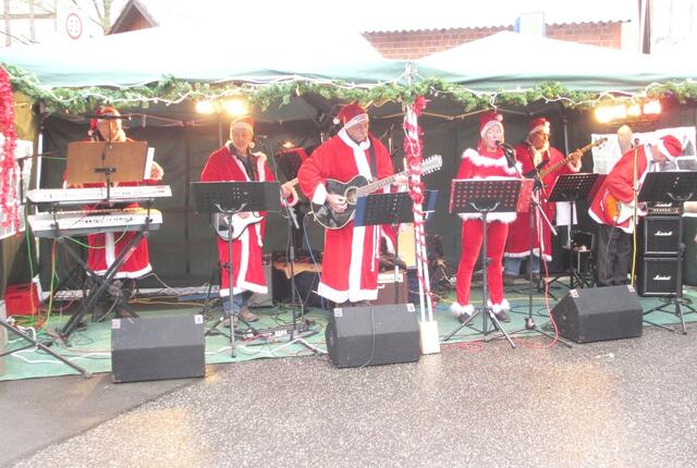 Weihnachtliche Klänge der Gruppe "Just vor Fun" aus Wohra.