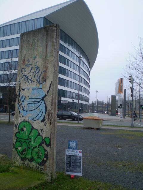 2. Dezember 2017: Bremer Aktion für Kinder am zweiten Berliner Mauer-Denkmal