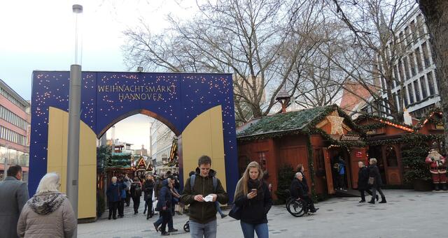 Das Adventstürchen am Eingang