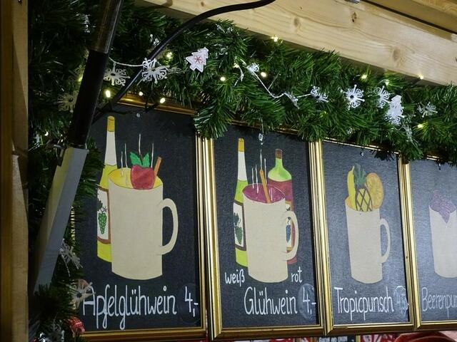 "Kultur- und Weihnachtsmarkt Schloss Schönbrunn" in Wien