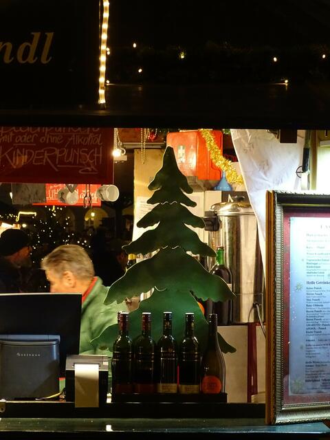 "Kultur- und Weihnachtsmarkt Schloss Schönbrunn" in Wien