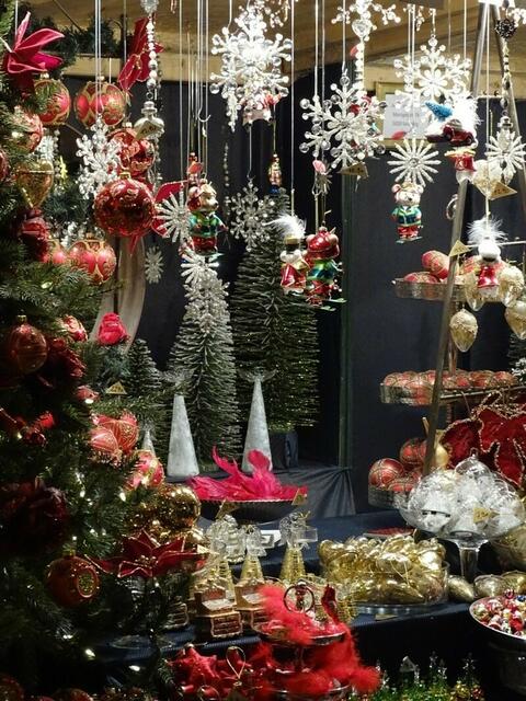 "Kultur- und Weihnachtsmarkt Schloss Schönbrunn" in Wien