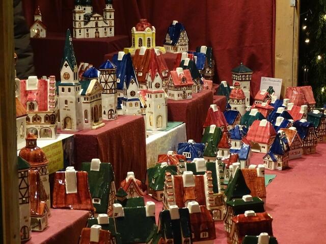 "Kultur- und Weihnachtsmarkt Schloss Schönbrunn" in Wien