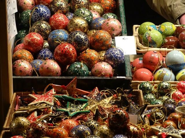 "Kultur- und Weihnachtsmarkt Schloss Schönbrunn" in Wien