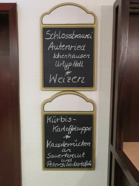 Die Bayerische Landesvertretung in Berlin schenkte im Dezember Biere der Schloßbrauerei Autenried aus.