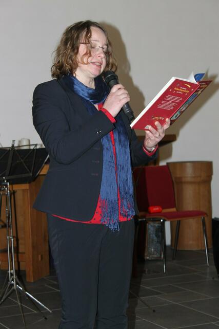 Pfarrerin Ingrid Rehner brachte die Zuhörer mit Ihren Texten zum Schmunzeln und Nachdenken.