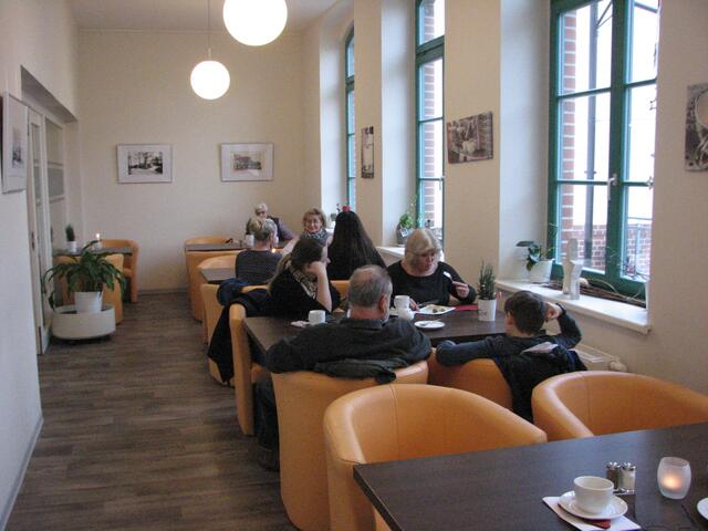Gut besuchtes Parke Cafe zum Wintermarkt
