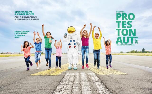 Titelbild Protestonaut-Kalender 2018.