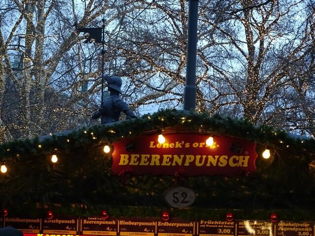 Christkindlmarkt 2017 am Wiener Rathausplatz