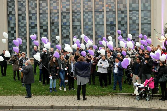 Ballonstart vor der Stadtkirche | Foto: Leif-Erik Zaschke