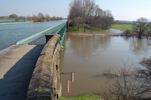 Trogbrücke uber die Leine bei Seelze (03/2007)