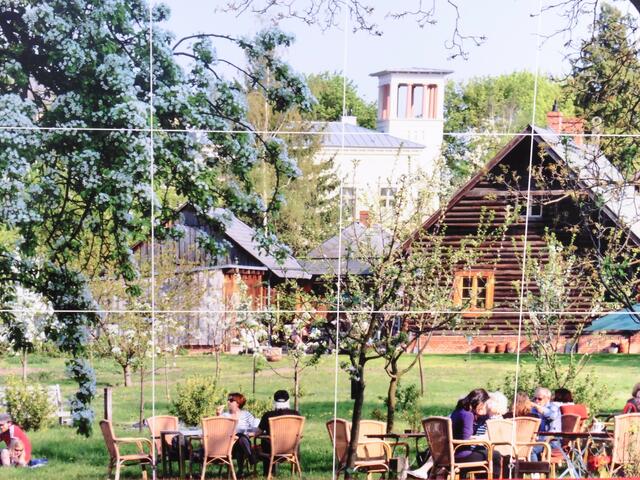 Obstgarten in der russischen Kolonie Alexandrowka
