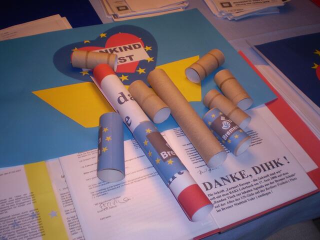 nachgemachte Bremer Rettungsraketen