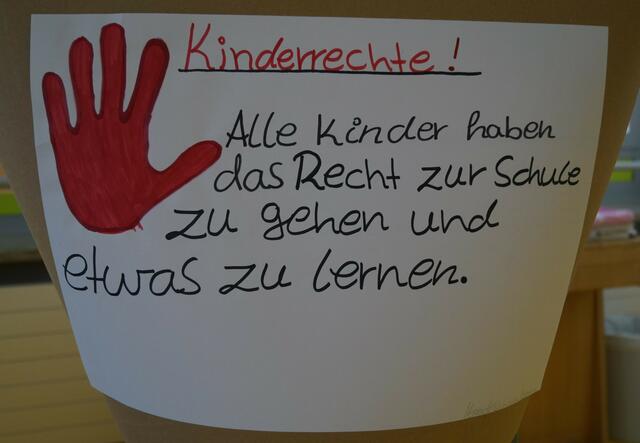 Mogadesa, Lara und Ramonas Kinderrechte
