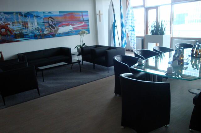 Vorraum des Parteivorsitzenden.