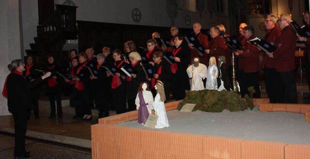 Der Gesangverein Harmonie bereicherte mit seinen Beiträgen das Konzert der Don Kosaken
