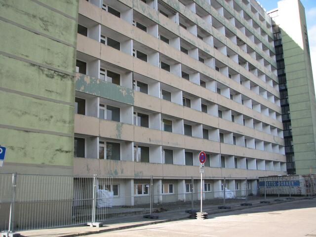 Hochhaus Plöner Str. in Lankow Forderfront