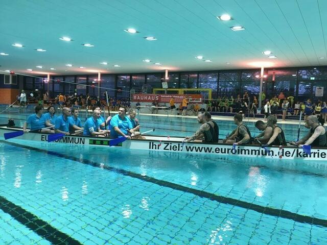 Drachenboot Event im Sportbad