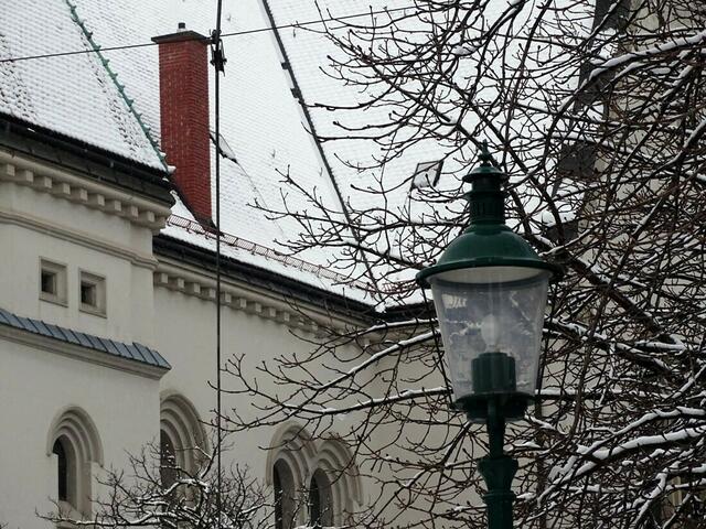 Winter bei der Pfarrkirche Alt-Ottakring im 16. Wiener Gemeindebezirk Ottakring