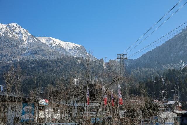 Von der Talstation sieht man das Ziel noch nicht.