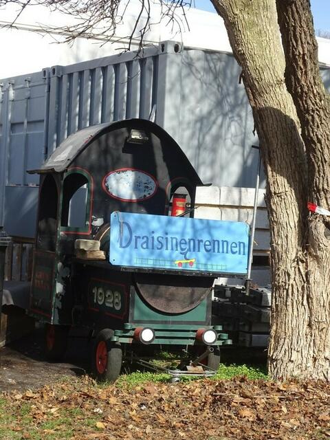 “Das verrückteste Draisinenrennen der Welt” auf der Liliputbahn im Wiener Prater am 11. März 2018