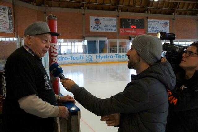 im Interview mit einem Königsbrunner Eishockeyurgestein