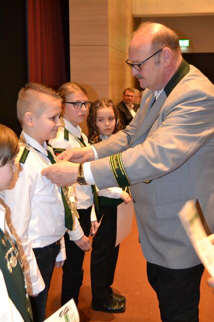 Kreiskinderkönig Lichtschießen Paul Jonas Hennigs und Vizepräsident E. Potratz