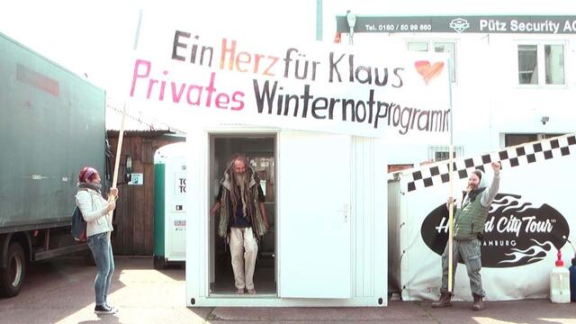 2016 ein riesiger Akt - der Stellplatz bei Strand Pauli war hart umkämpft, doch wir setzten uns durch - auch das ist gelebte Projekt-Geschichte ... https://www.facebook.com/notes/max-bryan/h%C3%B6re-niemals-auf-zu-k%C3%A4mpfen-gesamtschau-2010-2017/1580878881930021/