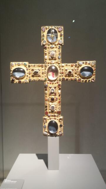 Domschatz, Bernwardskreuz