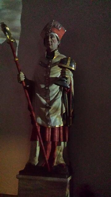 Godehardikirche, Bischofsfigur