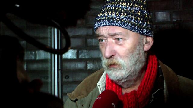 Privatsphäre ist wichtig - Es ist die mangelnde Privatssphäre, die in solchen Notunterkünften herrscht, die viele davon abhält das Angebot der Stadt anzunehmen. Auf "Platte" hingegen ist man für sich. Es ist kalt, aber man weiß, was man hat und das ist meist ruhiger als in jeder Notunterkunft.