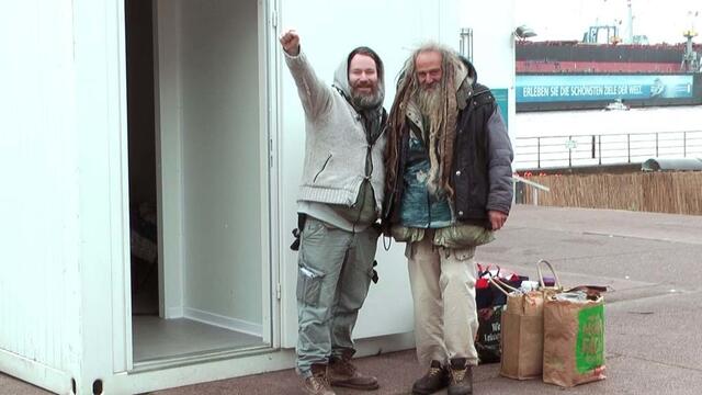 Gesamtschau: https://www.facebook.com/notes/max-bryan/h%C3%B6re-niemals-auf-zu-k%C3%A4mpfen-gesamtschau-2010-2017/1580878881930021/