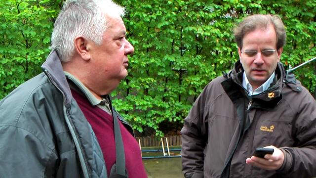 Unser Container hat ihn zu Tränen gerührt. Noch nie in seinem Leben habe er "so ein Geschenk erhalten". Manchmal müsse man auch Glück haben, sagte ich ihm im Nachgang dann ... http://www.hamburg1.de/nachrichten/33612/Bolle_freut_sich_ueber_neue_Unterkunft.html