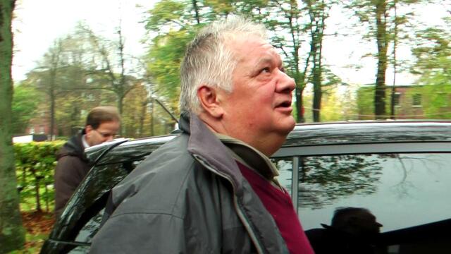 Angekommen in Langenhorn staunte Bolle über sein neues Zuhause. So nah bei der Kirche. Die meisten Polen sind ja streng gläubige Menschen - Katholiken - um nicht zu sagen und Bolle will gern auch mal in die Kirche gehen und hier und da mithelfen. https://tinyurl.com/wohncontainer