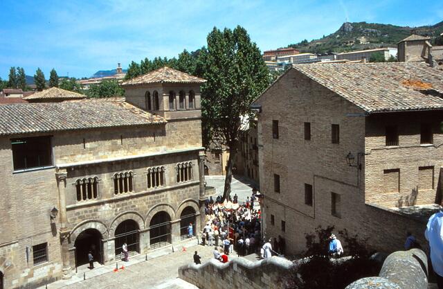 Königspalast in Estella, aufgenommen von der Treppe der Kirche San Piedro de la Rua
