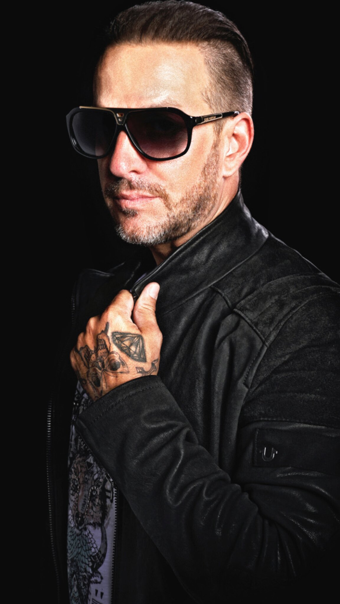 Oliver Moldan mit neuer Single auf dem Markt Günzburg