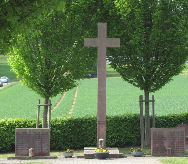 Auf dem Friedhof