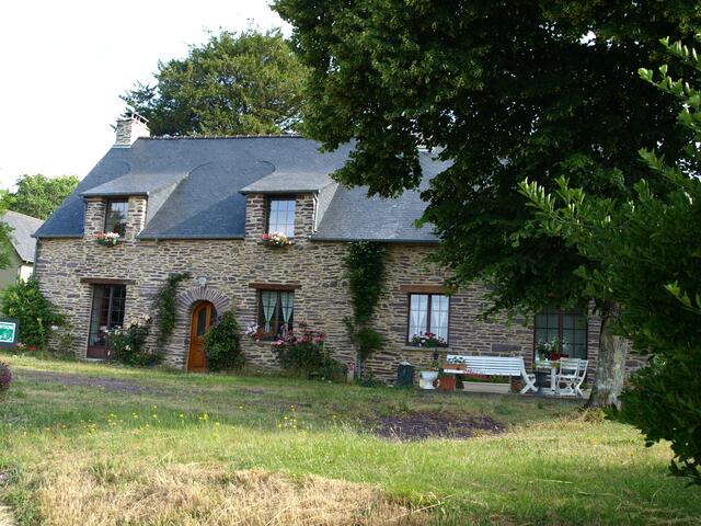 Lesdan
