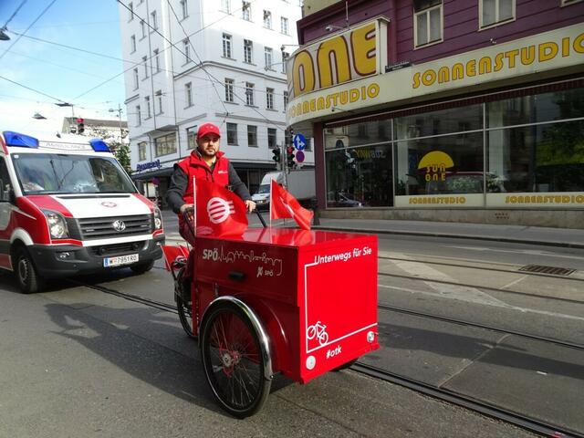 1. Mai 2018 in Wien: Maiaufmarsch der SPÖ Wien. Thaliastraße. Das sind die neuen Dienstwagen für SPÖ-Funktionäre. Die Partei hat kein Geld mehr.
