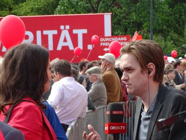 1. Mai 2018 in Wien: Maiaufmarsch der SPÖ Wien. Einzug auf den Rathausplatz.