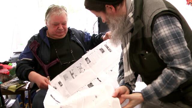 Nimmt er auch mit - die Glückwünsche unserer Gruppenmitlieder für sein weiteres Leben. "So viele Menschen glauben an Dich", sagte ich ihm, als ich das las und er müsse unbedingt auch an sich glauben und dürfe nicht aufgeben. "Versprich mir das" und Bolle versprach es mir.