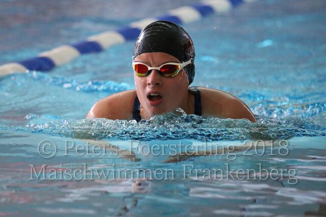 Lara Hohn über 200 m Brust