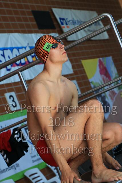 Einschwimmen ... Wladimir Petri
