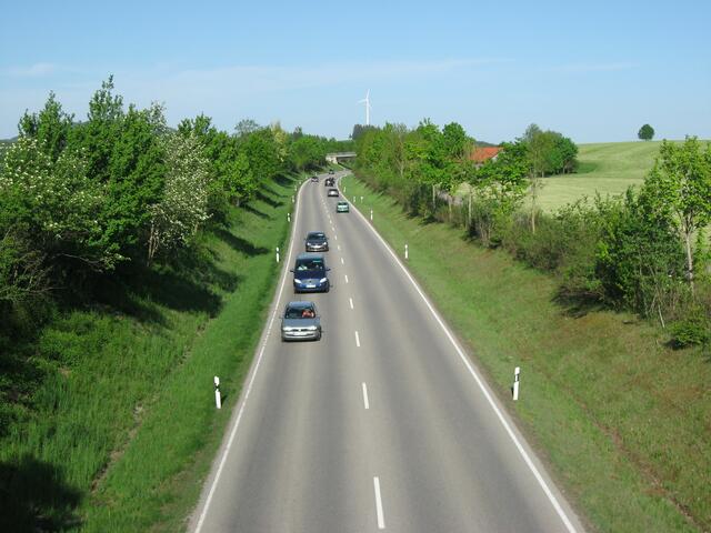Oder vielleicht doch lieber so??? Umgehungsstraße Schongau-Peiting- Hohenpeissenberg. Zugegeben: Manchmal geht's nicht anders.