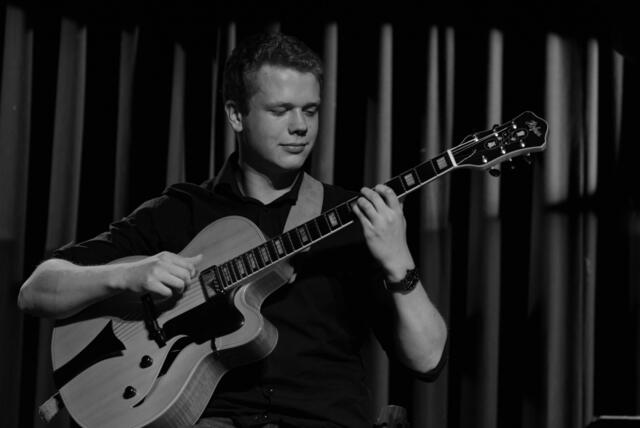 Martin Blohm und Band im "Hallenbad - Kultur am Schachtweg" zu Wolfsburg an einem traumhaft schönen Samstag im Frühling 2018