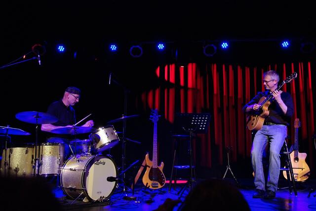 Martin Blohm und Band im "Hallenbad - Kultur am Schachtweg" zu Wolfsburg an einem traumhaft schönen Samstag im Frühling 2018