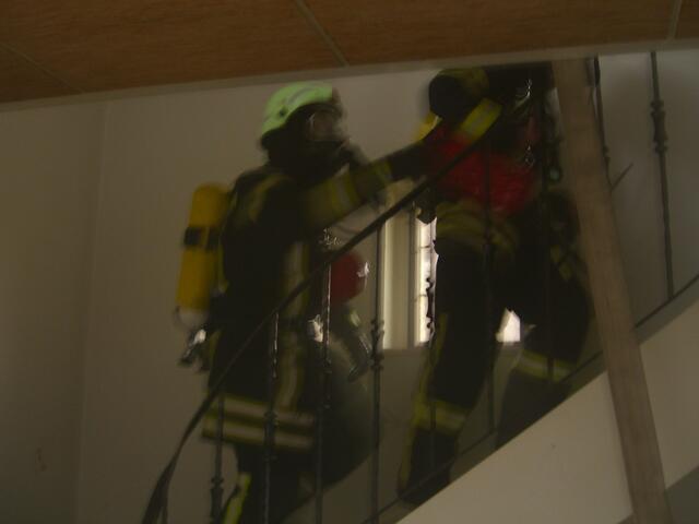 Atemschutztrupp im Innenangriff