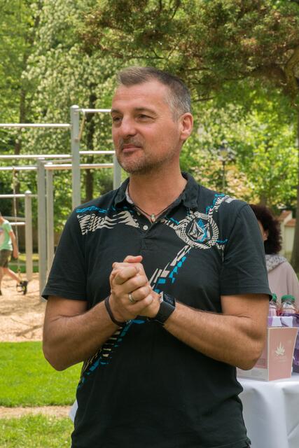 Friedberger Bewegungsparcours - Bilder von der Eröffnung - Im Bild Dipl. Sportwissenschaftler Oliver Seitz